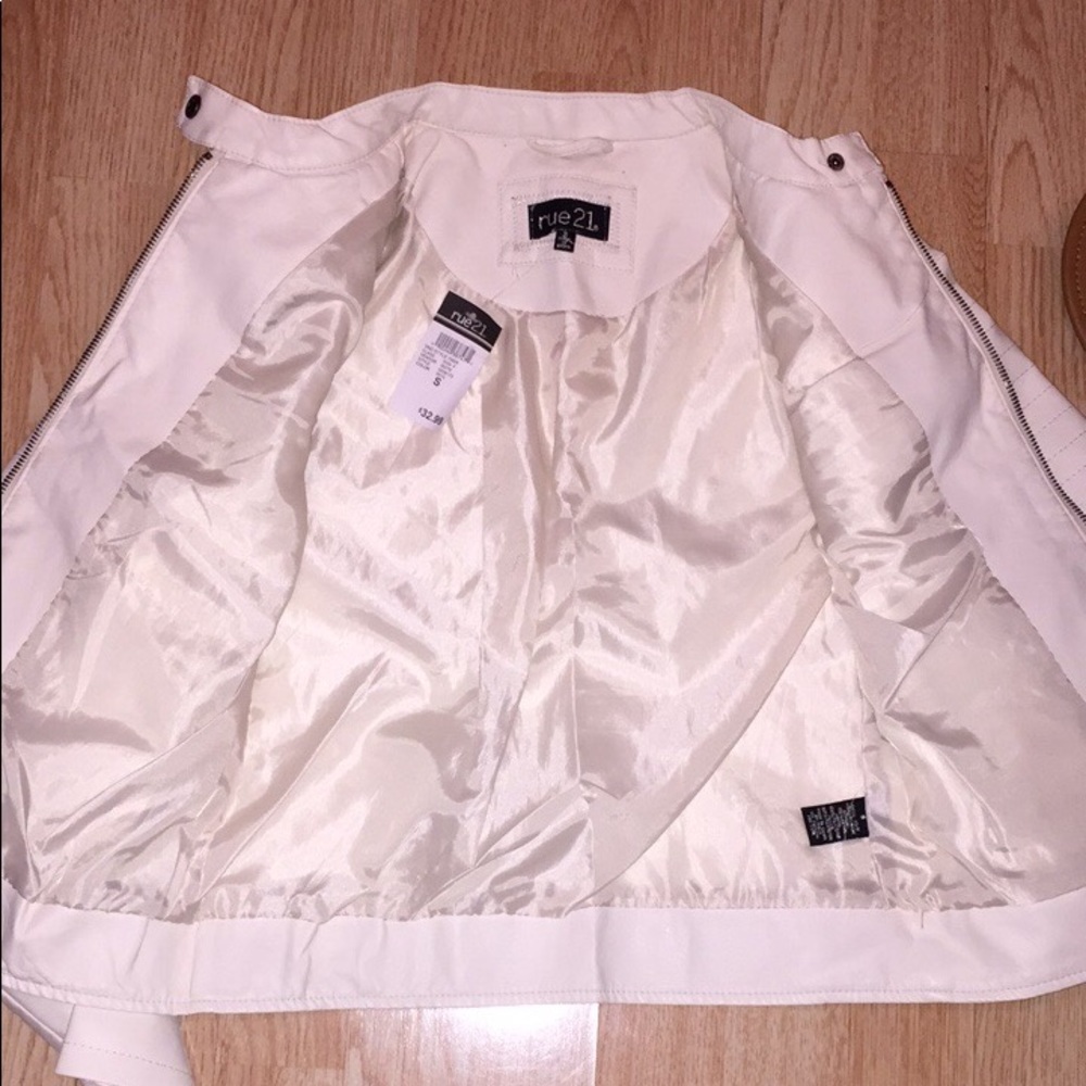 *NICE* Cream motojacket!! NEW🖤 - Picture 7 of 7